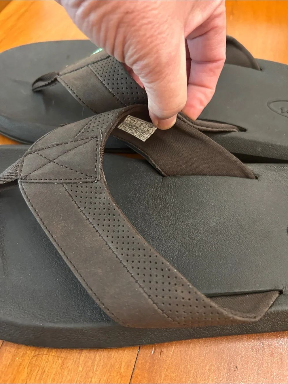Sanuk Men’s Flip Flop Sandals Black Size 13 Cushioned Comfort Beach Casual